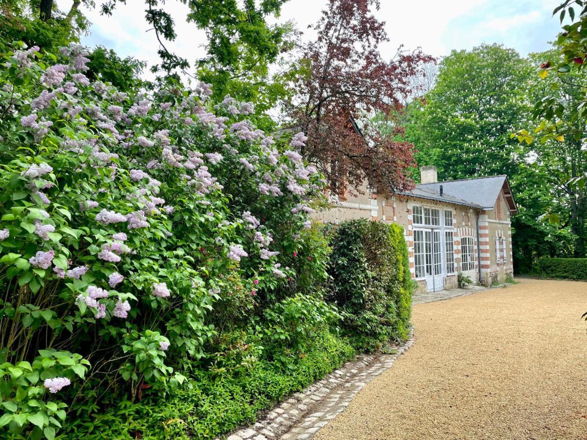 Chateau Le Fresne Bouchemaine Exterior photo