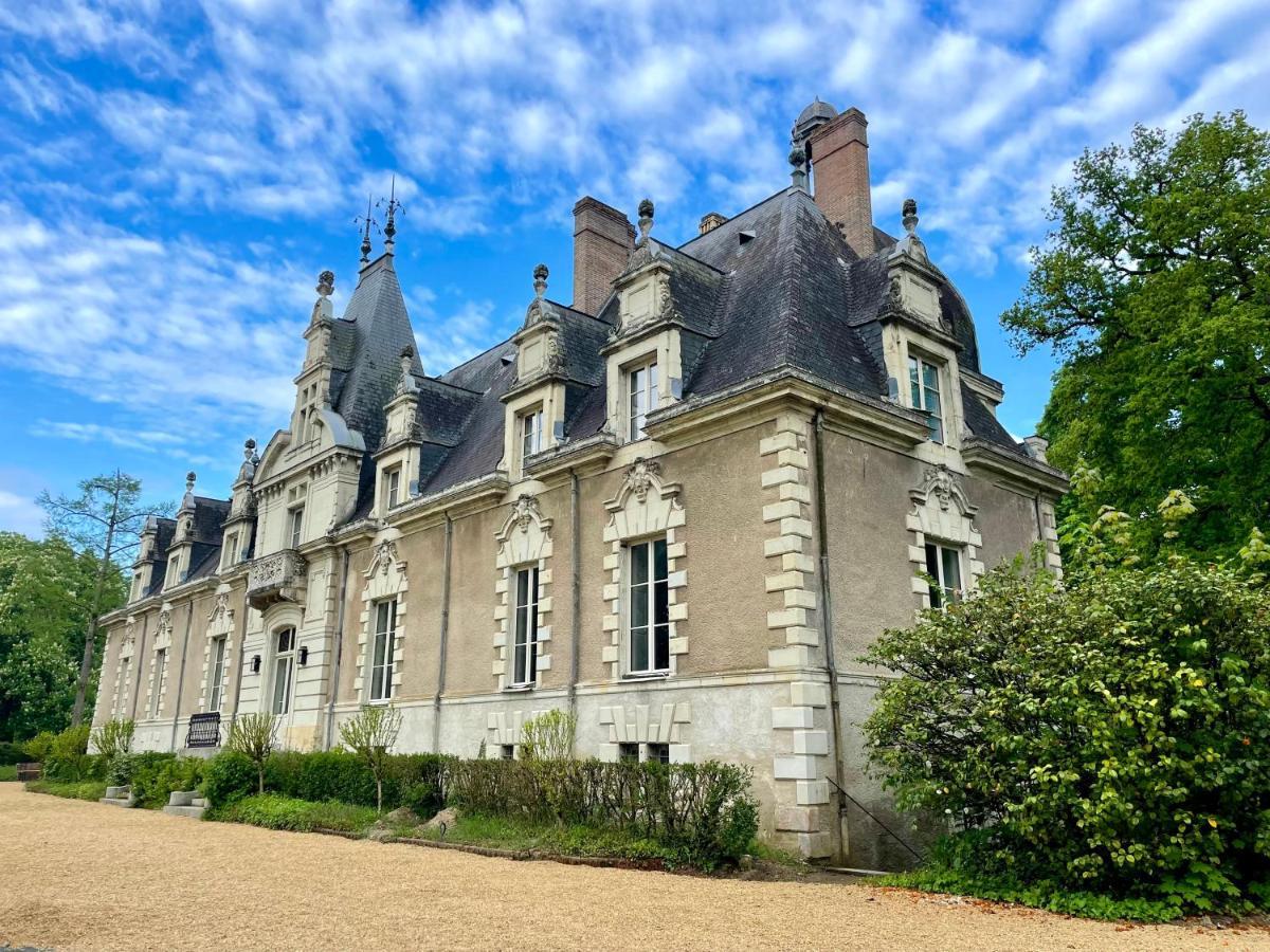 Chateau Le Fresne Bouchemaine Exterior photo
